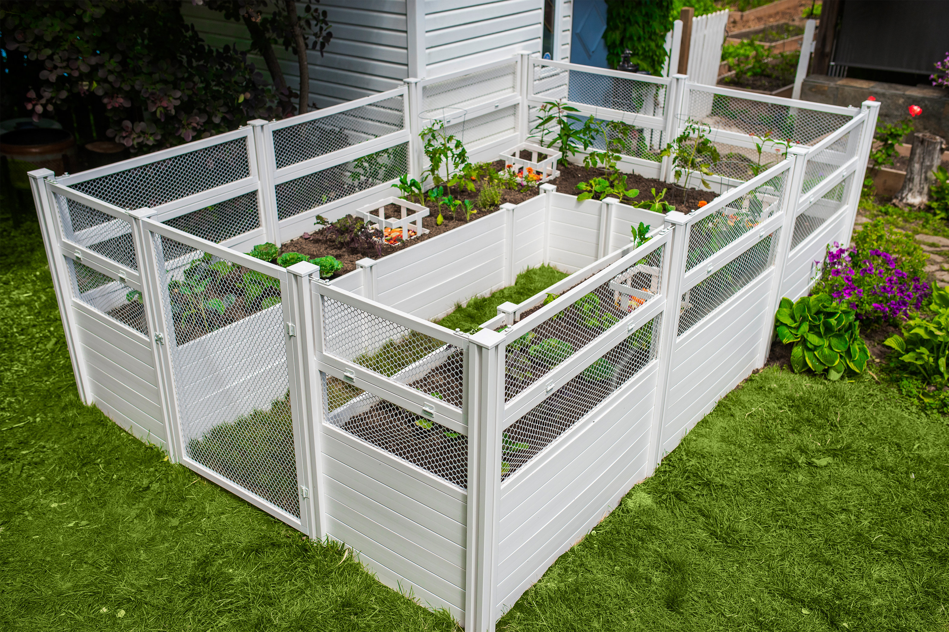 Vita 8 ft x 12 ft Keyhole Composting Vinyl Raised Garden Bed